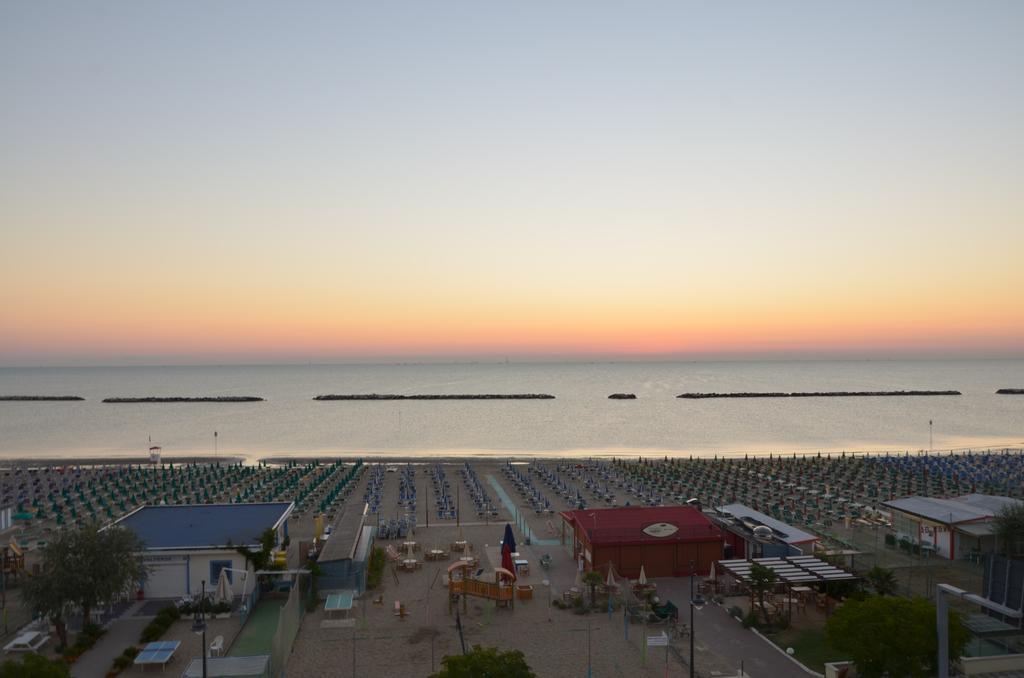Hotel Nettuno Cesenatico Luaran gambar